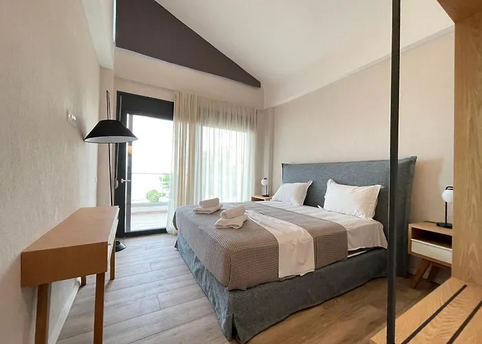 Villa Oleandra By The Sea