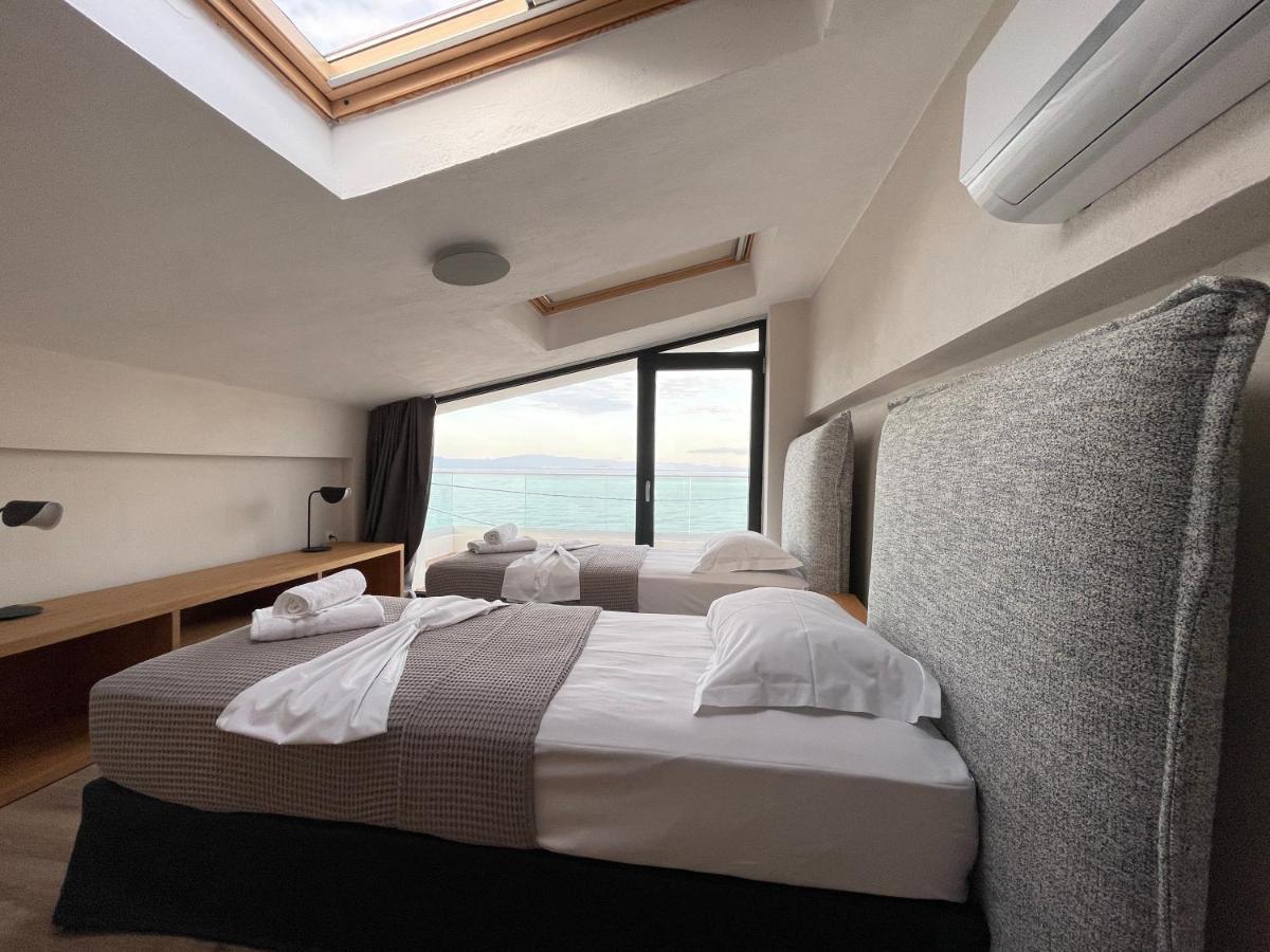 Oleandra By The Sea Villa *